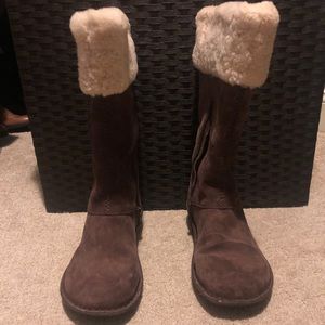 UGG Karyn Boot Espresso Size 9